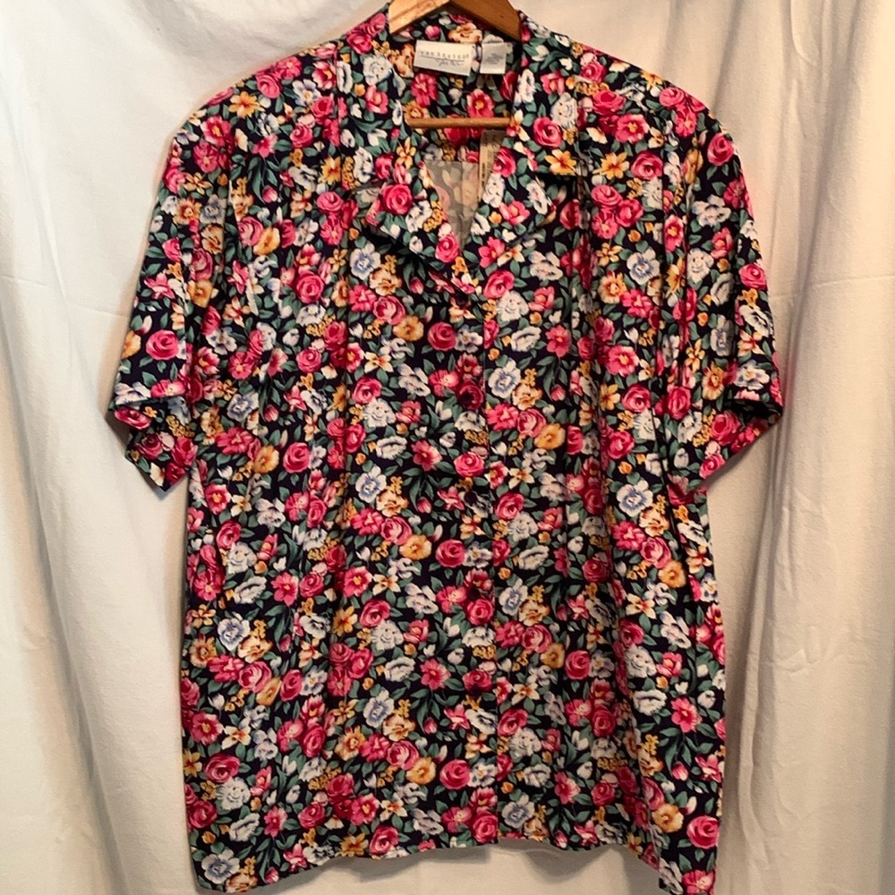 Vintage floral women XL short sleeve button up v-neck nwt Van Heiden pink green